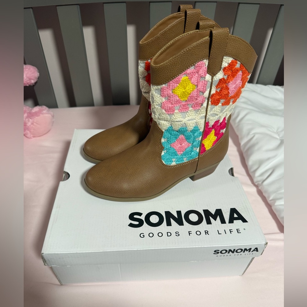 NEW kids Brown Boots